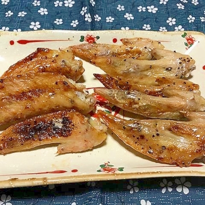 鶏手羽ガラのおつまみ焼き